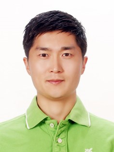 Dong-Geun